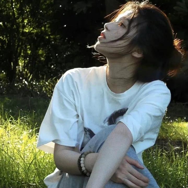 裸露在狼群国语